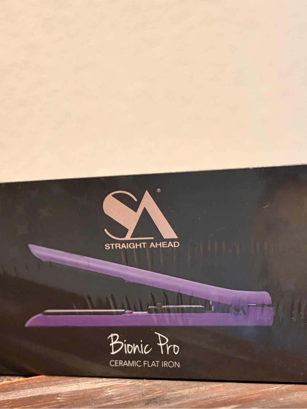 Straight Ahead Bionic Pro ceramic flat iron